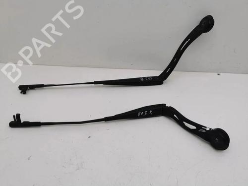 Used Front windshield wiper arm Front windshield wiper arm 33922260 33922260