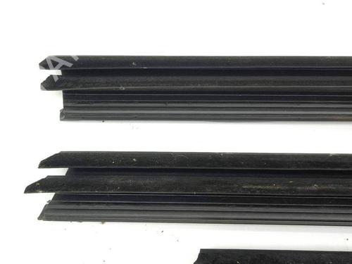Rubber door seal PEUGEOT 2008 II (UD_, US_, UY_, UJ_, UR_, UC_) 1.2 PureTech 130 (USHNS, URHNS) | BP28879336C142 