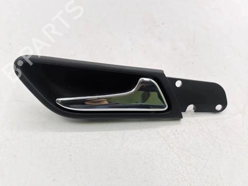 Used Rear right interior door handle Rear right interior door handle 36103184 36103184