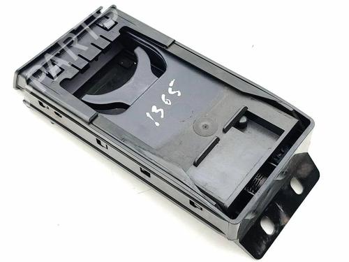 Uchwyt na kubki / Przedmioty CITROËN C-CROSSER (VU_, VV_) 2.2 HDi | BP30809042I37