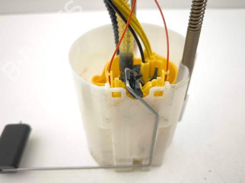 Fuel pump NISSAN NAVARA (D22) 3.0 TD 4x4 | BP28905960M76 