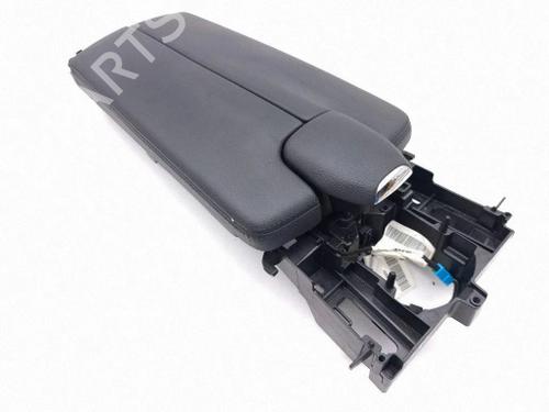 Used Armrest / Center console Armrest / Center console MERCEDES-BENZ E-CLASS (W212) E 350 CDI (212.025) (231 hp) 40465847 40465847