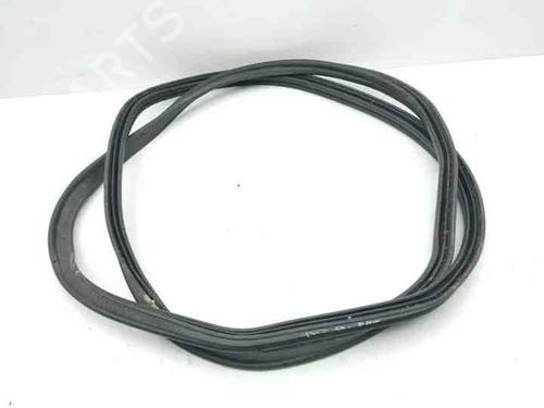 Used Rubber door seal AUDI Q2 (GAB, GAG) 1.0 TFSI (115 hp) 28860084