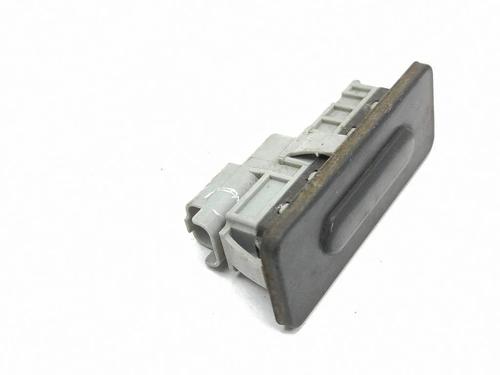 Switch RENAULT MEGANE IV Hatchback (B9A/M/N_) 1.2 TCe 130 (B9MR) | BP38278592I30 - Image 2