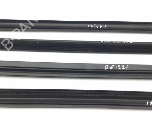 Rubber door seal PORSCHE CAYENNE (92A) 3.6 | BP28879712C142 