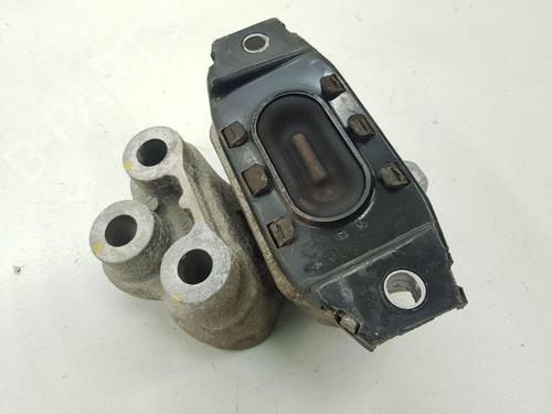 Used Engine mount CHEVROLET TRAX 1.7 TD (131 hp) 28888033