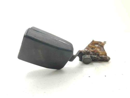 Used Seat buckle PEUGEOT 407 (6D_) 2.0 HDi 135 (6DRHRH, 6DRHRE, 6DRHRG, 6DRHRJ) (136 hp) 28886350