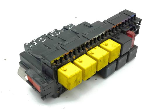 Used Fuse box MERCEDES-BENZ S-CLASS (W220, V220) S 320 CDI (220.026, 220.126) (197 hp) 28872386
