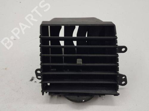 Used Air vent CHRYSLER VOYAGER IV (RG, RS) 2.8 CRD (150 hp) 28890654