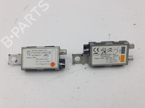 Used Electronic module PEUGEOT 2008 II (UD_, US_, UY_, UJ_, UR_, UC_) 1.2 PureTech 130 (USHNS, URHNS) (130 hp) 28879420