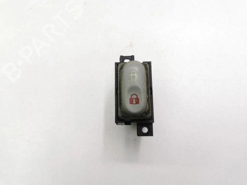 Kombi Kontakt / Stilkkontakt Kombi Kontakt / Stilkkontakt 38278570 38278570