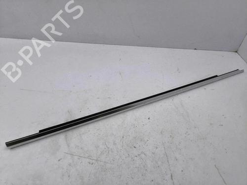 Used Door moulding trim Door moulding trim AUDI A3 Sportback (8YA, 8YF) 30 TFSI (110 hp) 40234215 40234215