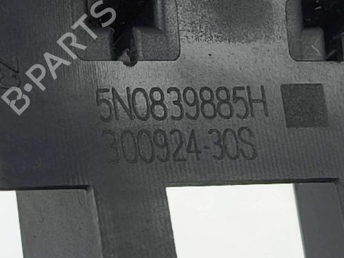 Rear right exterior door handle SEAT IBIZA V (KJ1, KJG) 1.0 TSI | BP28878379C130 