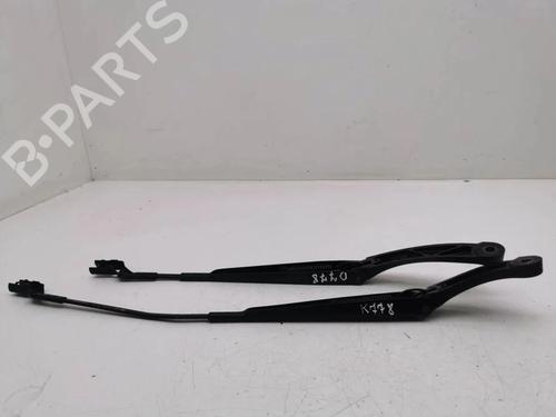 Used Front windshield wiper arm Front windshield wiper arm 33922311 33922311