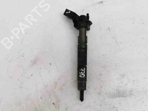 Used Injector MERCEDES-BENZ M-CLASS (W164) ML 320 CDI 4-matic (218 hp) 28899237