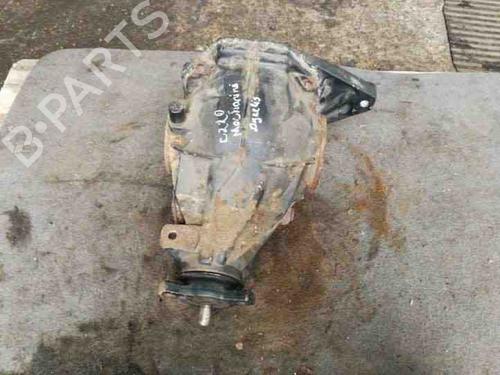 Used Rear differential MERCEDES-BENZ C-CLASS (W203) C 220 CDI (203.006, 203.008) (143 hp) 28867008