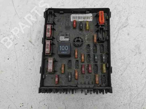Used Fuse box VW PASSAT B6 Variant (3C5) 1.6 TDI (105 hp) 28841863
