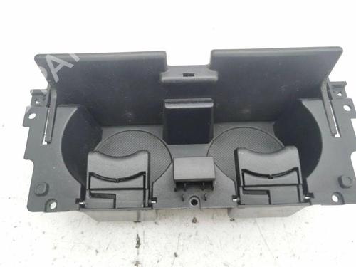 Used Cup/Object holder SUZUKI GRAND VITARA II (JT, TE, TD) 1.9 DDiS All-wheel Drive (JT419, TD44, JB419WD, JB419XD,... (129 hp) 28877342