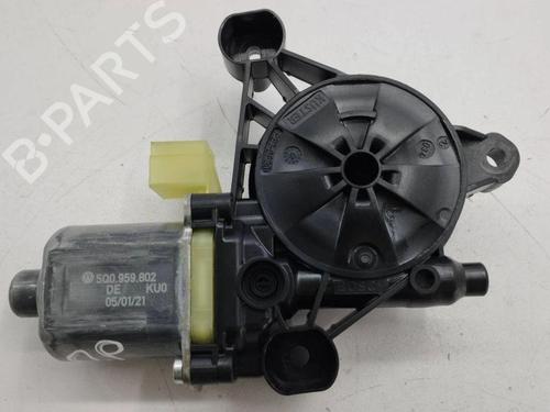 Used Left front window motor AUDI A3 Sportback (8VA, 8VF) 2.0 TDI (136 hp) 28904417