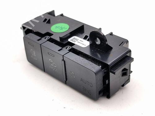 Used Switch AUDI Q3 (F3B) 35 TFSI (150 hp) 29976056