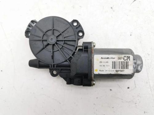 Used Left front window motor Left front window motor HYUNDAI SANTA FÉ II (CM) 2.2 CRDi 4x4 (155 hp) 28887006 28887006
