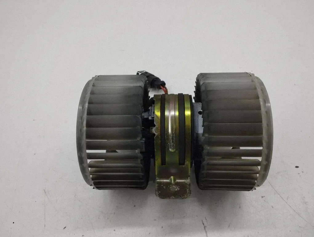 Heater blower motor – Bentley CONTINENTAL FLYING SPUR (3W_) 6.0 (2005-2010)