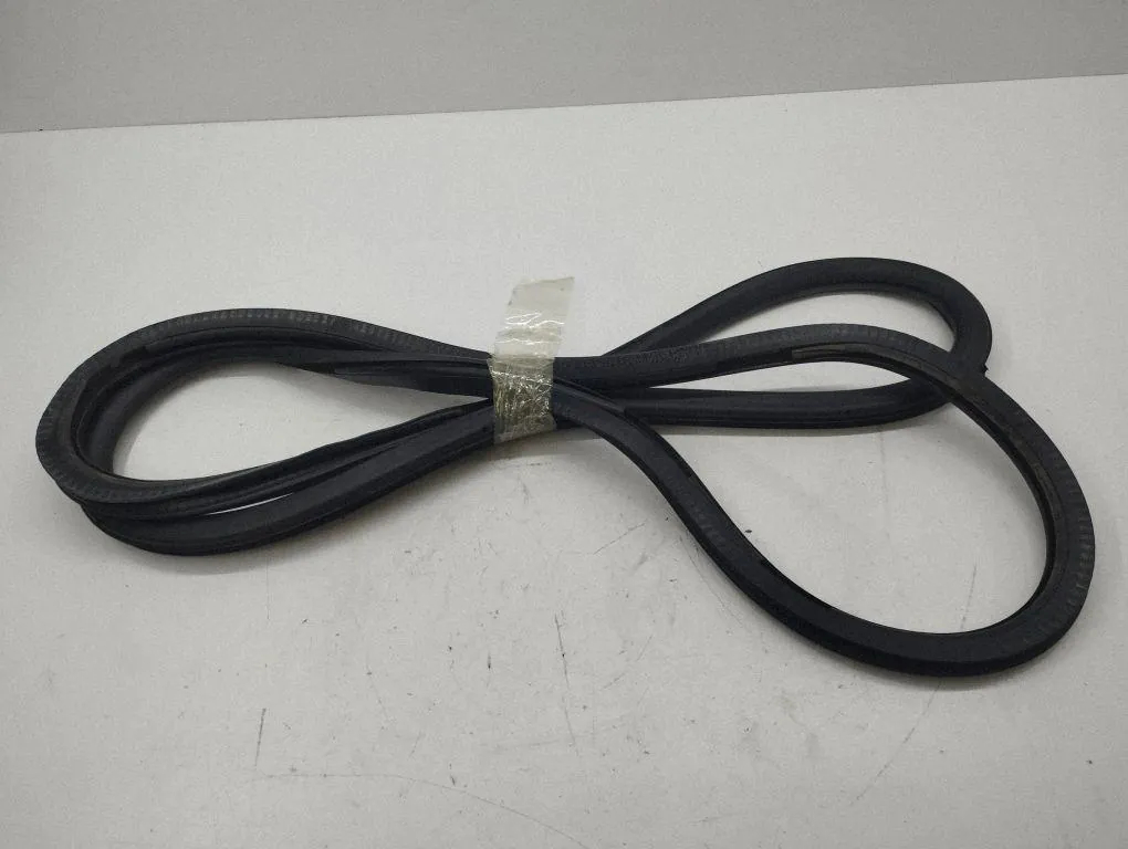 Rubber door seal – Bentley CONTINENTAL FLYING SPUR (3W_) 6.0 (2005-2010)
