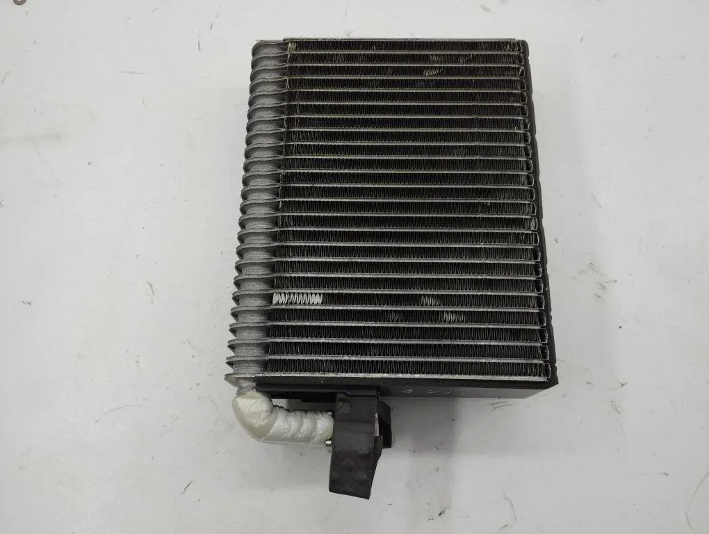 AC radiator – Maserati QUATTROPORTE V 4.2 (2004-2026)