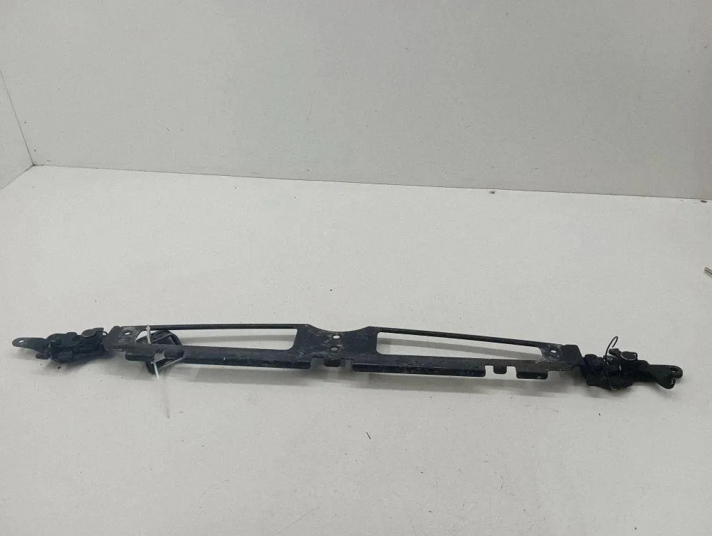 Hood lock – Bentley CONTINENTAL FLYING SPUR (3W_) 6.0 (2005-2010)