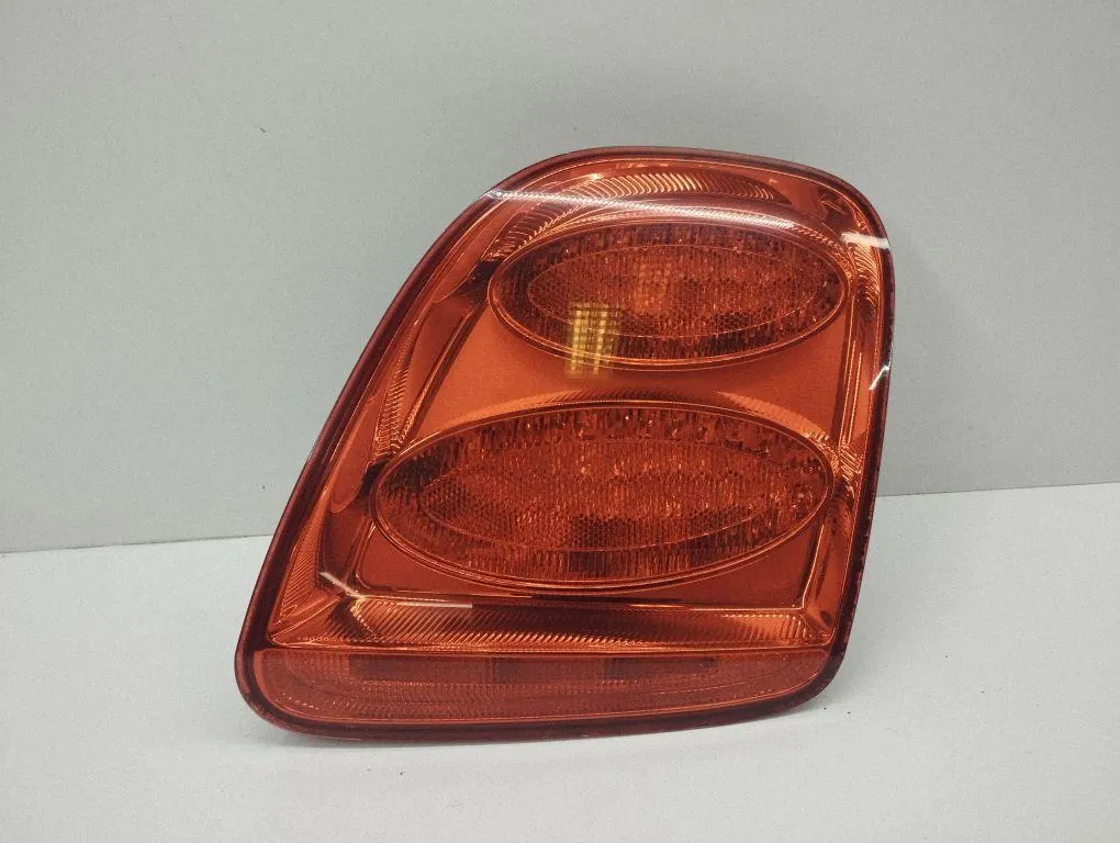 Right taillight – Bentley CONTINENTAL FLYING SPUR (3W_) 6.0 (2005-2010)