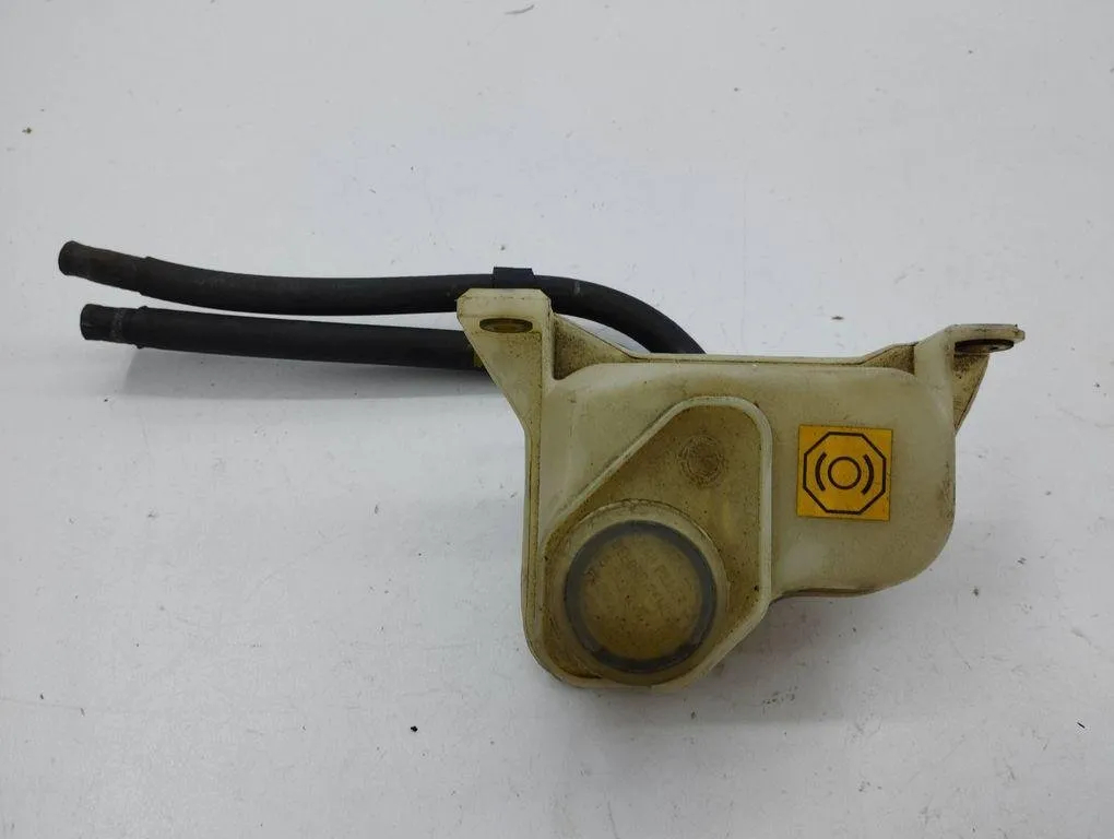 Brake fluid reservoir – Maserati QUATTROPORTE V 4.2 (2004-2026)