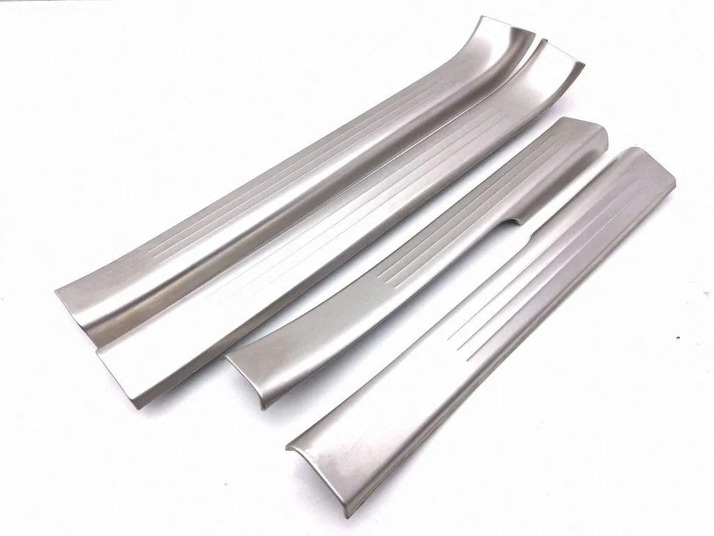 Right sideskirt – Bentley CONTINENTAL FLYING SPUR (3W_) 6.0 (2005-2010)