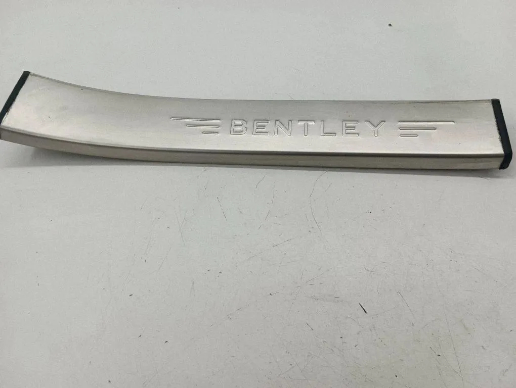 Left sideskirt – Bentley CONTINENTAL FLYING SPUR (3W_) 6.0 (2005-2010)
