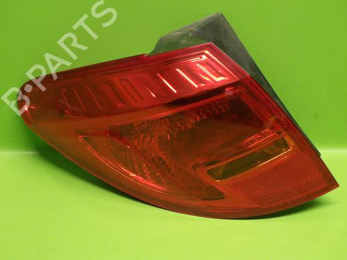 Feu arrière gauche OPEL MERIVA B MPV (S10) 1.4 (75) (120 hp) 31054714