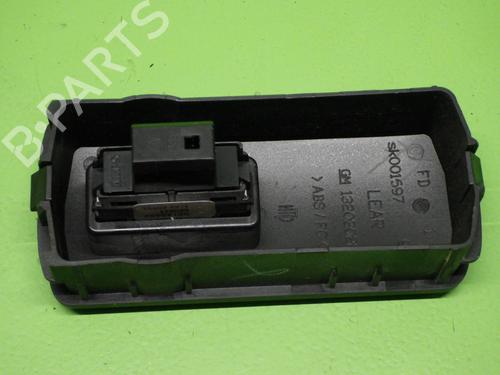 Right front window switch OPEL VECTRA C (Z02) 1.9 CDTI (F69) | BP37511806I26 - Image 2