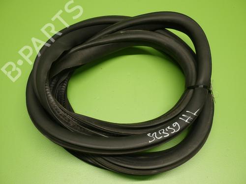 Used Rubber door seal SKODA ROOMSTER (5J7) 1.9 TDI (105 hp) 30629236