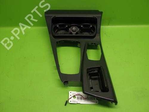 Bekerhouder/Voorwerpenhouder BMW 5 Touring (F11) 530 d xDrive (258 hp) 31118962