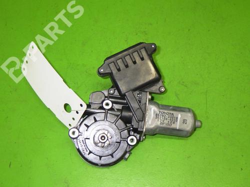 Rudehejsemotor forskærm venstre TOYOTA AURIS (_E15_) 2.0 D-4D (ADE150_, ADE150R) (126 hp) 6640360