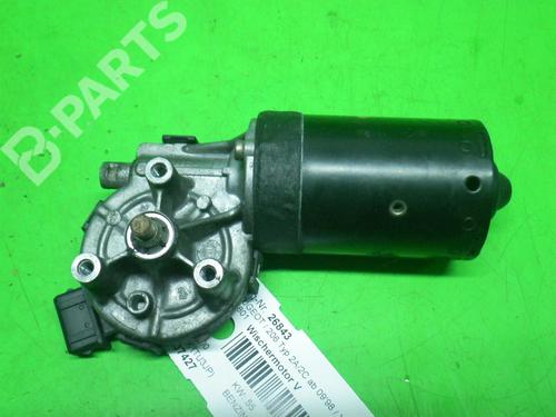 Ruitenwissermotor voor PEUGEOT 206 Hatchback (2A/C) 1.4 i (75 hp) 6674159