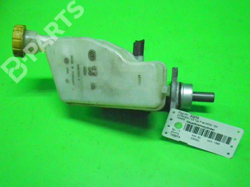 Used Brake master cylinder CITROËN C3 I (FC_, FN_) 1.4 HDi (68 hp) 6342614