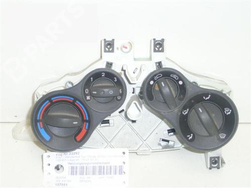 AC-Styringsenhed/Manøvreenhed FIAT PANDA (169_) 1.2 (169.AXB11, 169.AXB1A) (60 hp) 6347611