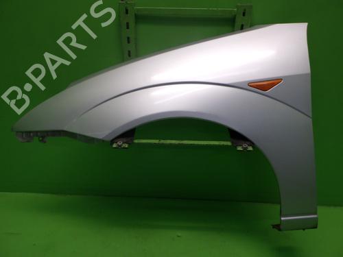 Aile avant gauche FORD FOCUS I (DAW, DBW) 1.8 16V (115 hp) 29701540