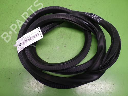 Used Rubber door seal OPEL INSIGNIA A Sports Tourer (G09) 2.0 Turbo 4x4 (35) (220 hp) 30331963
