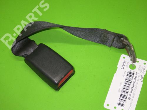 Used Rear center seatbelt TOYOTA COROLLA Verso (_E12_) 2.0 D-4D (CDE120_, CDE120R) (90 hp) 7178718