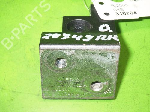 Used Hinge/Door check strap VW TOUAREG (7LA, 7L6, 7L7) 3.0 V6 TDI (225 hp) 14727343