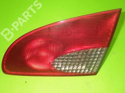 Right tailgate light TOYOTA AVENSIS Estate (_T22_) 2.0 i (ST220_) (128 hp) 23300202