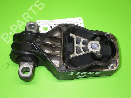Used Gearbox mount MERCEDES-BENZ B-CLASS Sports Tourer (W246, W242) B 180 (246.242) (122 hp) 14739726
