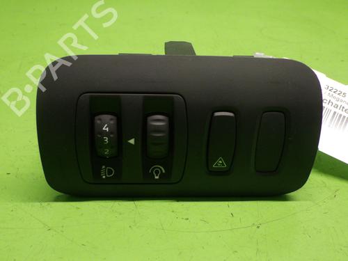 Used Switch RENAULT MEGANE II Coupé-Cabriolet (EM0/1_) 2.0 (135 hp) 28371725