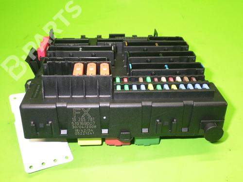 Fuse box OPEL VECTRA C Estate (Z02) 1.9 CDTI (F35) | BP6397884E1 