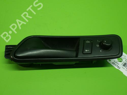 Used Front left interior door handle Front left interior door handle 38797599 38797599